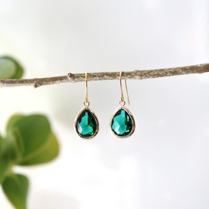 Emerald Glass Earrings - Dangle Earrings - Stone Earrings - Drop Earrings - Birthstone Earrings - Green Earrings - Green Quartz - Green