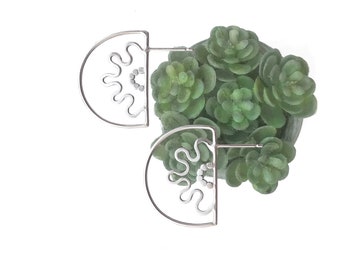 Satin Finish Silver Semicircle Earrings: Lightweight Lace Design