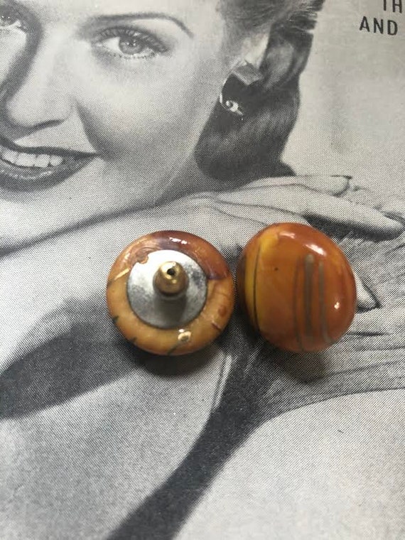 Vintage Acrylic Cabochon Earrings - image 3