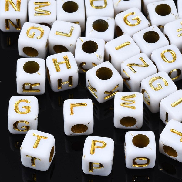 Buchstabenwürfel Perlen 6 mm weiß mit goldenen Buchstaben 250/500/1000 Stück