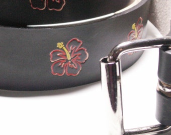 Ceinture en cuir NOIR avec fleurs d'hibiscus de 4 cm de large FAIT MAIN