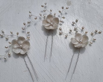 Set of 3 freshwater pearl and floral bridal hair pins