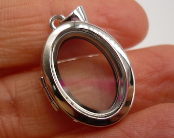 Oval Silver and Glass Memory Locket, Opening See Through Pendant