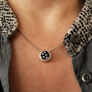 Kreis Leder Anhänger Kette: Handgemachter Dot Schmuck