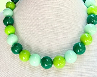 Big Beaded Bubblegum Bead Necklace Green Big Bead Chunky Necklace Big Beads Choker Necklace Large beaded jewelry green necklace