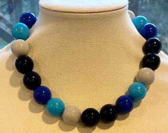 Big Bead Blau, Grau, Navy, Schwarz, Chunky Halskette 20 mm Bubblegum Perlenhalskette Große Perlenschmuck Benutzerdefinierte Farben für Unisex erhältlich