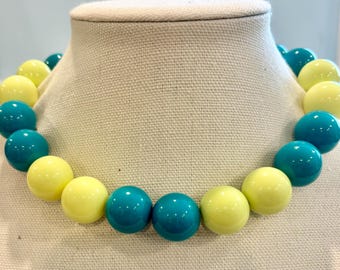 Gelbe und tiefe Aquamaringrün Chunky Bead Halskette - 20 mm Acryl-Bubblegum-Perlen