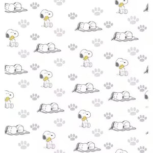 Snoopy Fabric, Peanuts Fabric, 100% Cotton, Fabric by the Yard, Choose your Cut, quilting