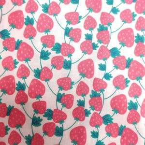 Strawberry Fabric, 100% Cotton fabric, Fruit Fabric, Strawberries Fabric, Berry Fabric, Fabric by the Yard