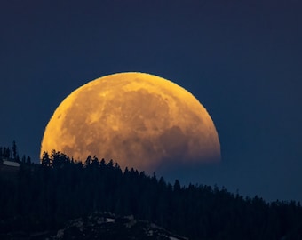 Lunar Eclipse Setting - Digital Version