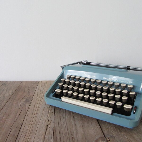 Remington 'Ten Forty' Typewriter -working