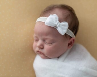 Ivory cream bow ,Hairbow ,baby hairbow ,Newborn headband bow ,Ivory baby headband ,Cresm baby bow headband tieback