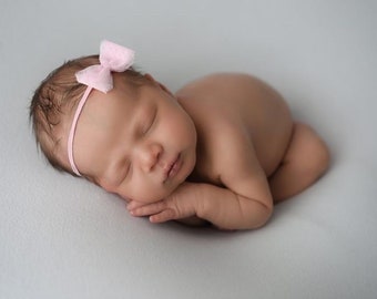 Baby headband,Pink bow ,pink  headband ,Pink newborn hairbow, Light pink baby headband,Dainty bow prop