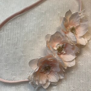 Baby headband ,Ivory peach newborn headband ,Cream floral headband Spring delicate headband