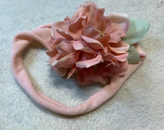 Peach blush pink  floral Baby headband,pink baby headband, Newborn headband , Blush peach baby photo prop headband