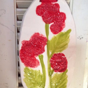 Ceramic floral plaque, ceramic wall hanging, red floral ceramic hanger, Mother&#39;s Day gift, gardener gift
