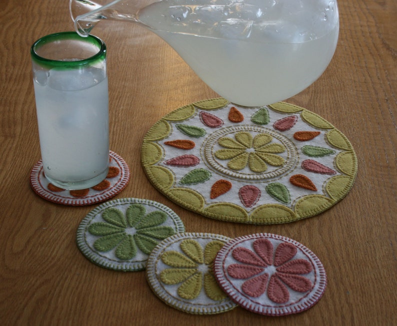 drink Coaster & table mat kit, Summer Delight craft kit, hand embroidery sewing pattern, easy peasy wool felt applique to blanket stitch image 4