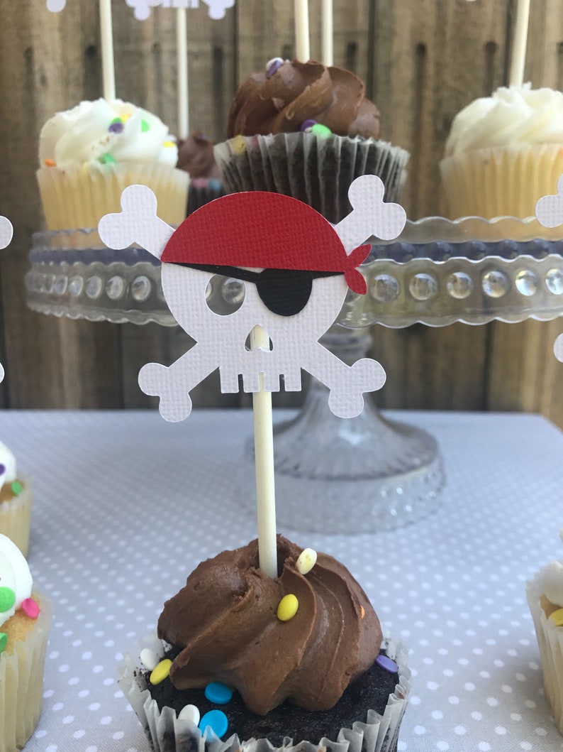 Pirate CupcakeToppers image 1