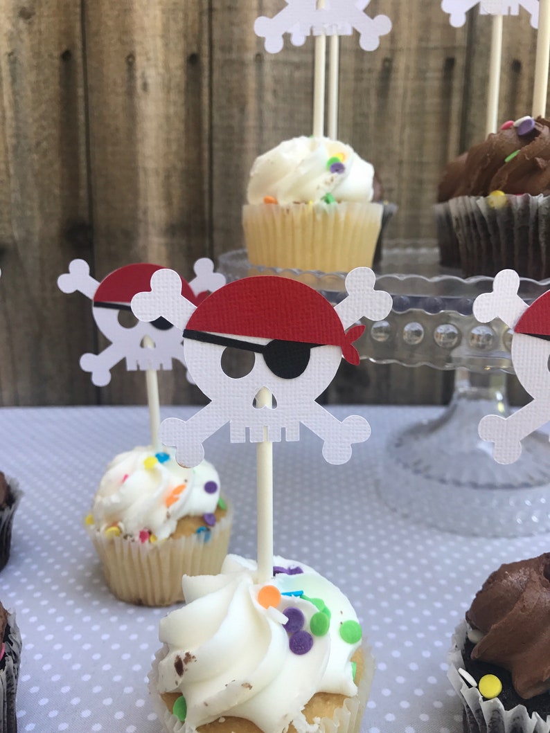Pirate CupcakeToppers image 2