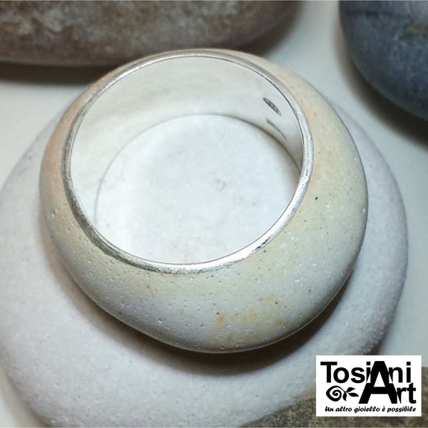 Silver 925 ring with reconstituted pebble white stone and personalized text