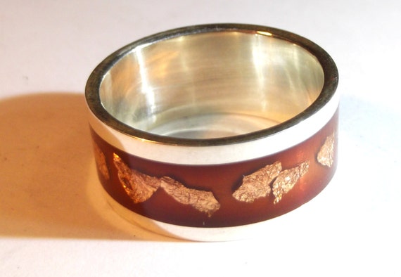 Silver 925 ring with red resine and copper flakes, and personalized text