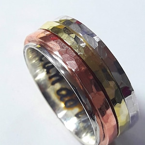 Personalized text, 925 sterling silver - style cartier - ring with 3 spinner rings of copper, silver and brass, with faceted hammered.