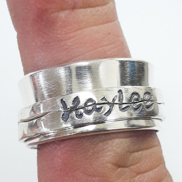 Bague d'argent - Bague rotative - spinner ring - avec code secret et texte ou mot personnalisé.