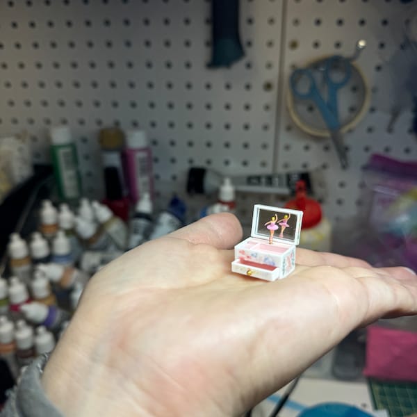 1/12 Scale Dollhouse Miniature Ballerina Jewelry Box