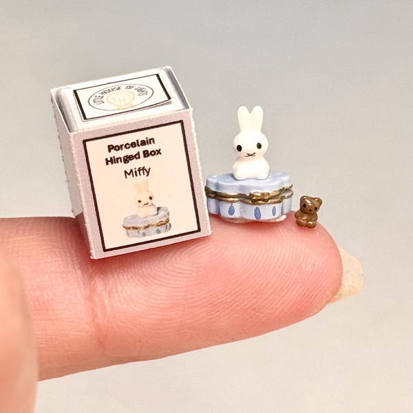 Miniature Bunny Hinged Box
