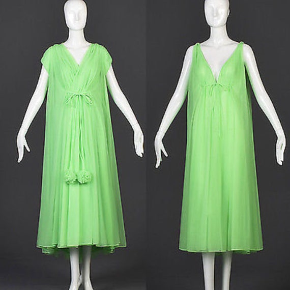 Lucie Ann Beverly Hills Lingerie 60s Nightgown Pei