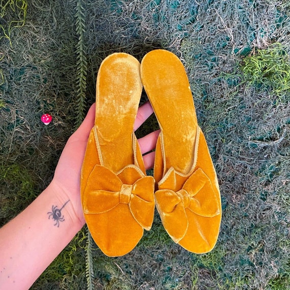 1950s Gold Velvet Wedge Boudoir Slippers