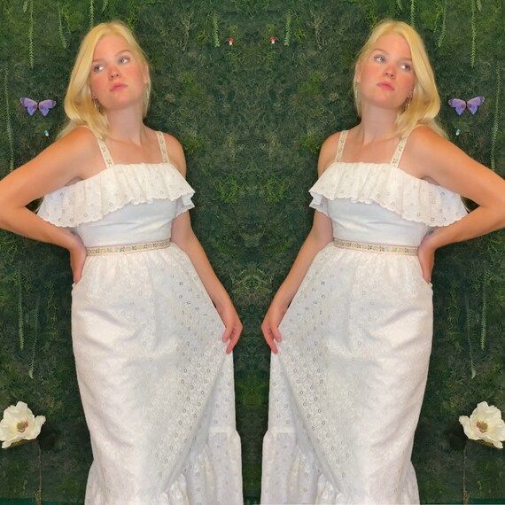 1970s White Cotton Eyelet Gown