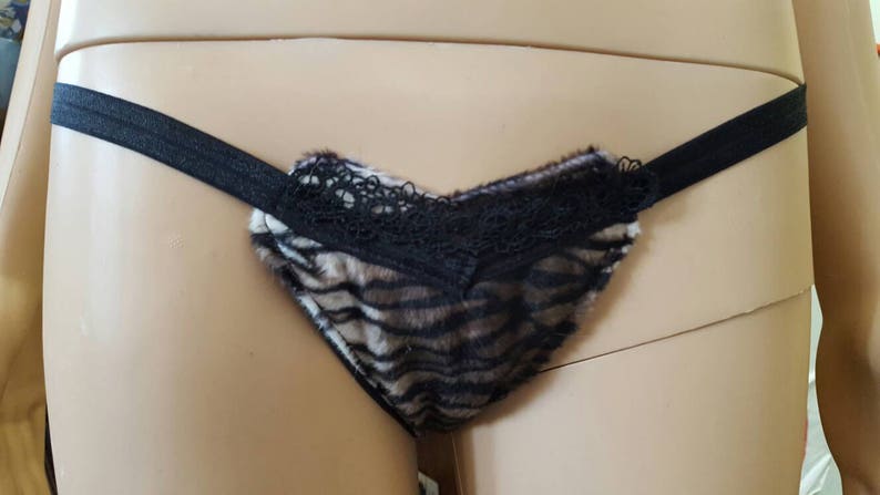 Split-Back Thong Tiger