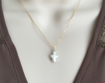 Cross Necklace. White Freshwater Pearl Cross. Gold Filled. Pearl Pendant. Pearl Jewelry.Dainty Necklace. Baptism Jewelry.Friendship Necklace