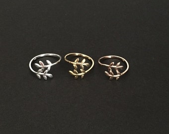 Adjustable Leaf Ring. Sterling Silver. Gold. Rose Gold Ring. Cute Leaf Ring. Stackable Ring. Friendship Ring. Everyday Jewelry. Leaf Ring.