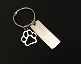 Personalized Pet Paw Key Chain. Customized Dog Key Chain. Engraved Pet Key Chain. Gift for Pet Lovers. Pet Key Chain. Pet Paw Charm.