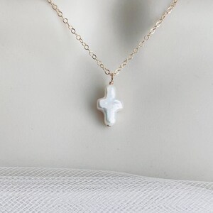 Cross Necklace. Freshwater Pearl Cross. Gold Filled. Pearl Pendant. Pearl Jewelry.Dainty Necklace. Baptism Jewelry.Friendship Necklace