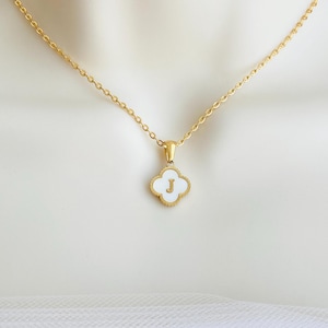 Gold Clover Initial Charm Necklace. Dainty Lucky Clover Pendant. Minimalist Everyday Jewelry. Gift for Her. Stainless Steel Jewelry.