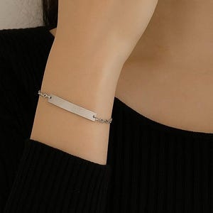 Personalized Name Bar Bracelet. Stainless Steel Skinny Bar Bracelet. Friendship Gifts. Engravable Name Bracelet for Her. Birthday.Graduation