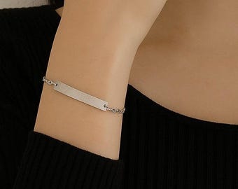 Personalized Name Bar Bracelet. Stainless Steel Skinny Bar Bracelet. Friendship Gifts. Engravable Name Bracelet for Her. Birthday.Graduation
