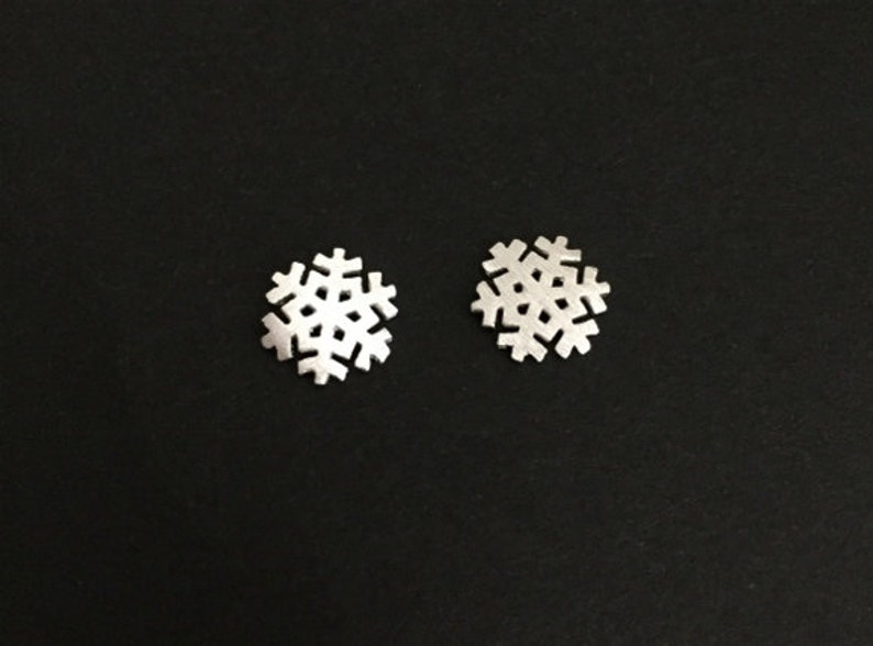 Small Sterling Silver Snowflake Studs. Silver Snowflake Earrings. Gift for Her. Everyday Earrings. Snowflakes Studs. Christmas Stocking Gift 