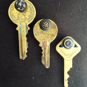 Vintage Key/Vintage Button Magnet Set/Office Magnets/Refrigerator Magnets/Vintage Buttons/Black Tie Affair