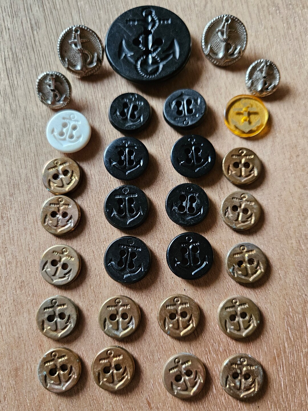 Vintage Anchor Buttons/ Anchor Shank Buttons/ Anchor Sew Through