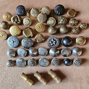 Vintage Metal Button Collection/Vintage Plastic  Metal Coat Buttons/ Diminutive Metal Buttons Gold Ball Buttons/Gold Button Sweater Chain