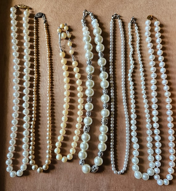 Faux Pearl Necklaces/Glass Faux Pearl Necklaces/ V