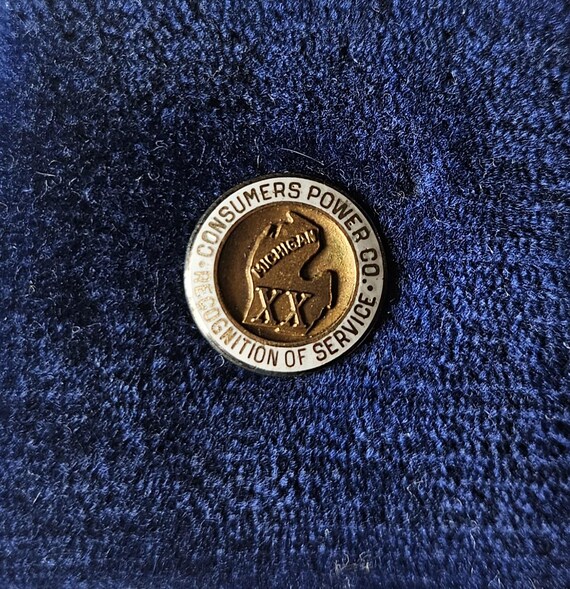 Vintage Michigan Consumers Power Co. Quarter Century Club Pin