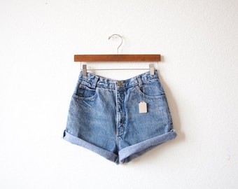 Solid High waisted denim shorts