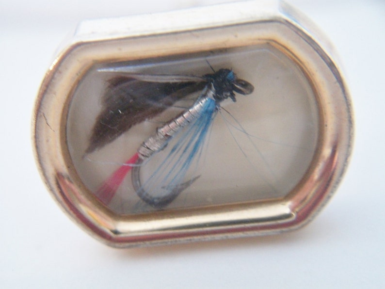 Swank Goldtone Unique Lucite Encased Fly fishing Hook cufflinks cuff links 1950/'s