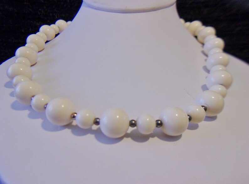 Off White Beaded Necklace Vintage Jewelry Retro Rockabilly Fashion Accessories For Her