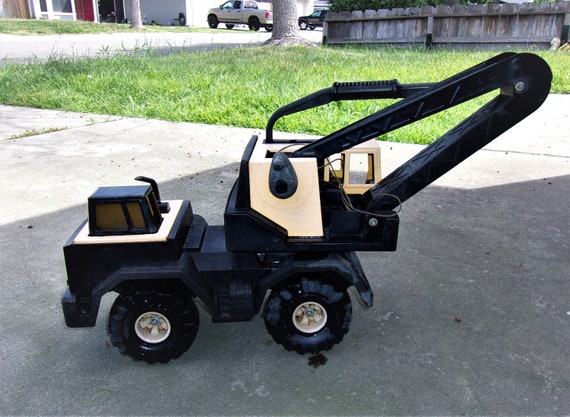 tonka crane truck